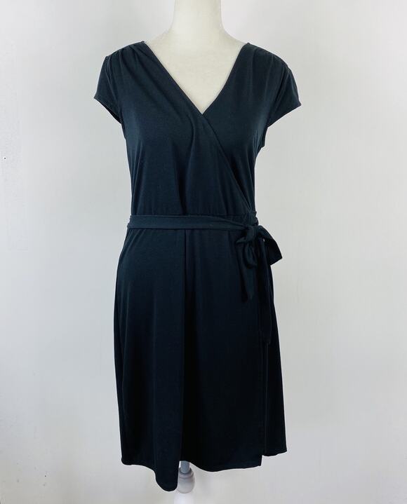 Old Navy Dresses & Skirts - Old Navy Wrap Dress Small Petite Black Tie Waist Cap Sleeve Stretch